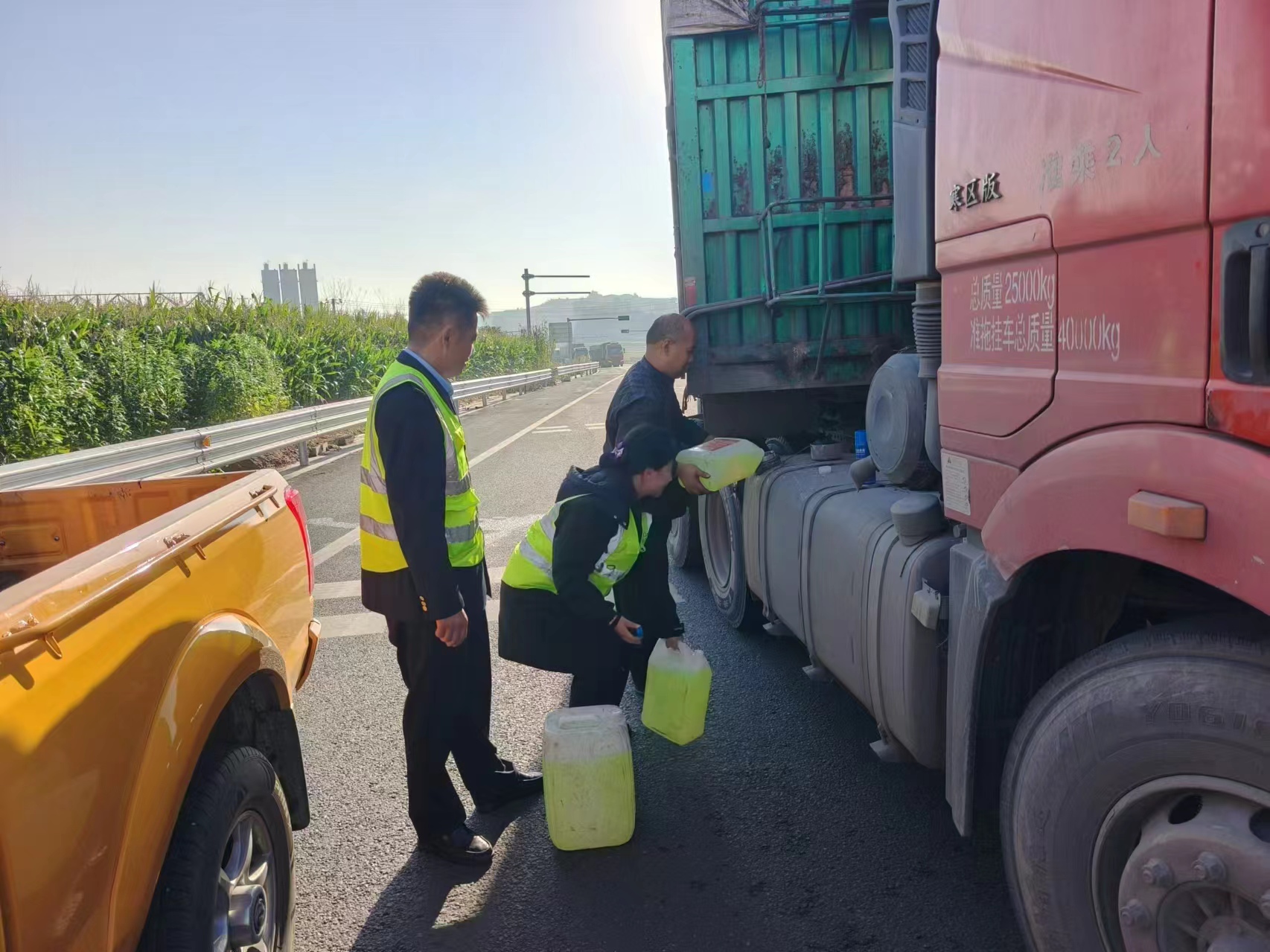 建邦黄河公铁大桥上的暖心守护(图2) 建邦黄河公铁大桥上的暖心守护(图2)