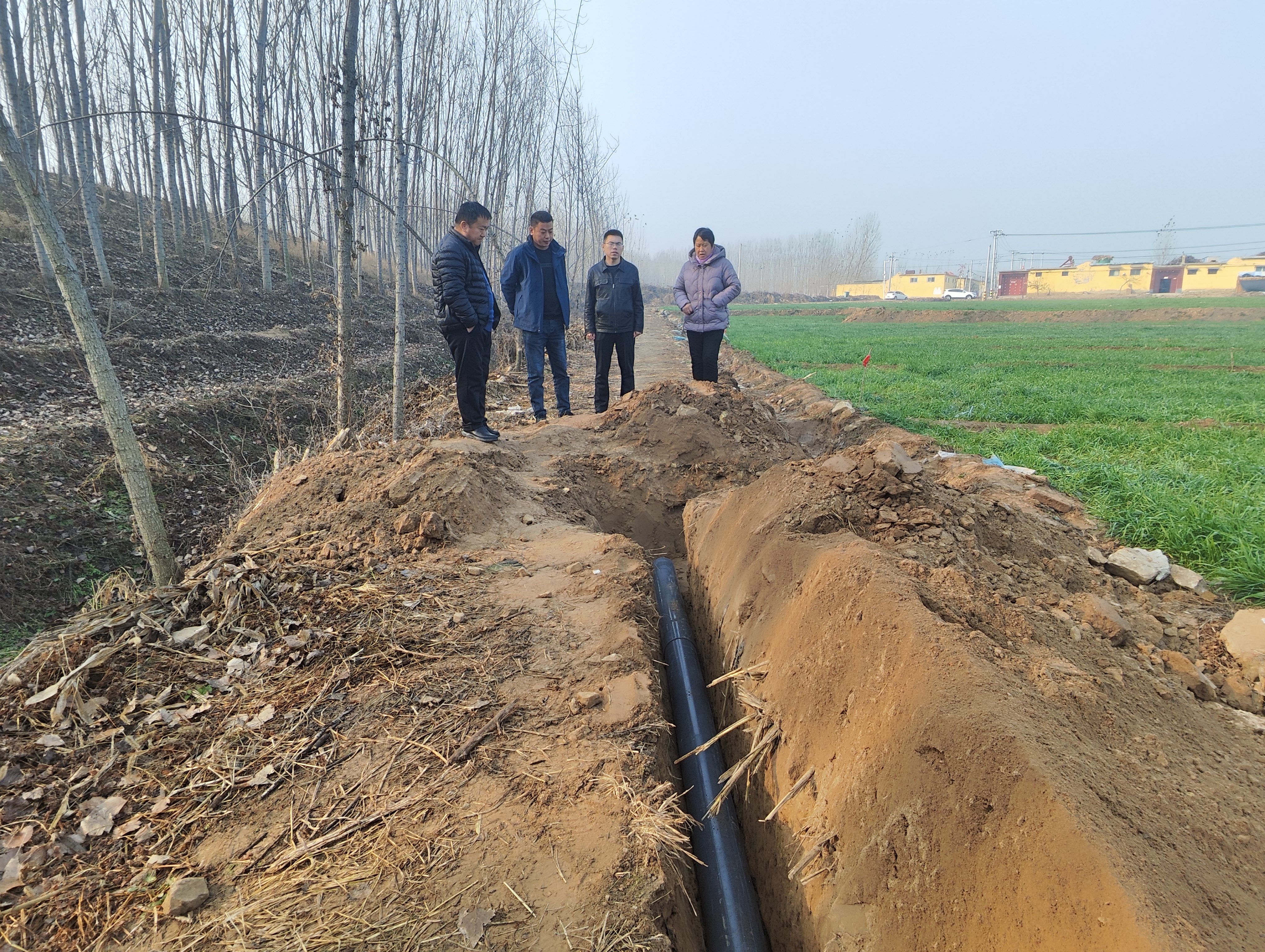 山东安澜东阿分公司：“第一书记”办实事 修渠惠民暖人心(图1)